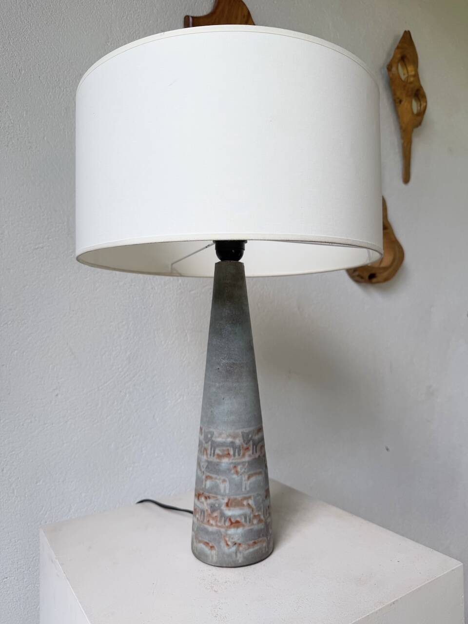 Lampe de table céramique bleue style 1950