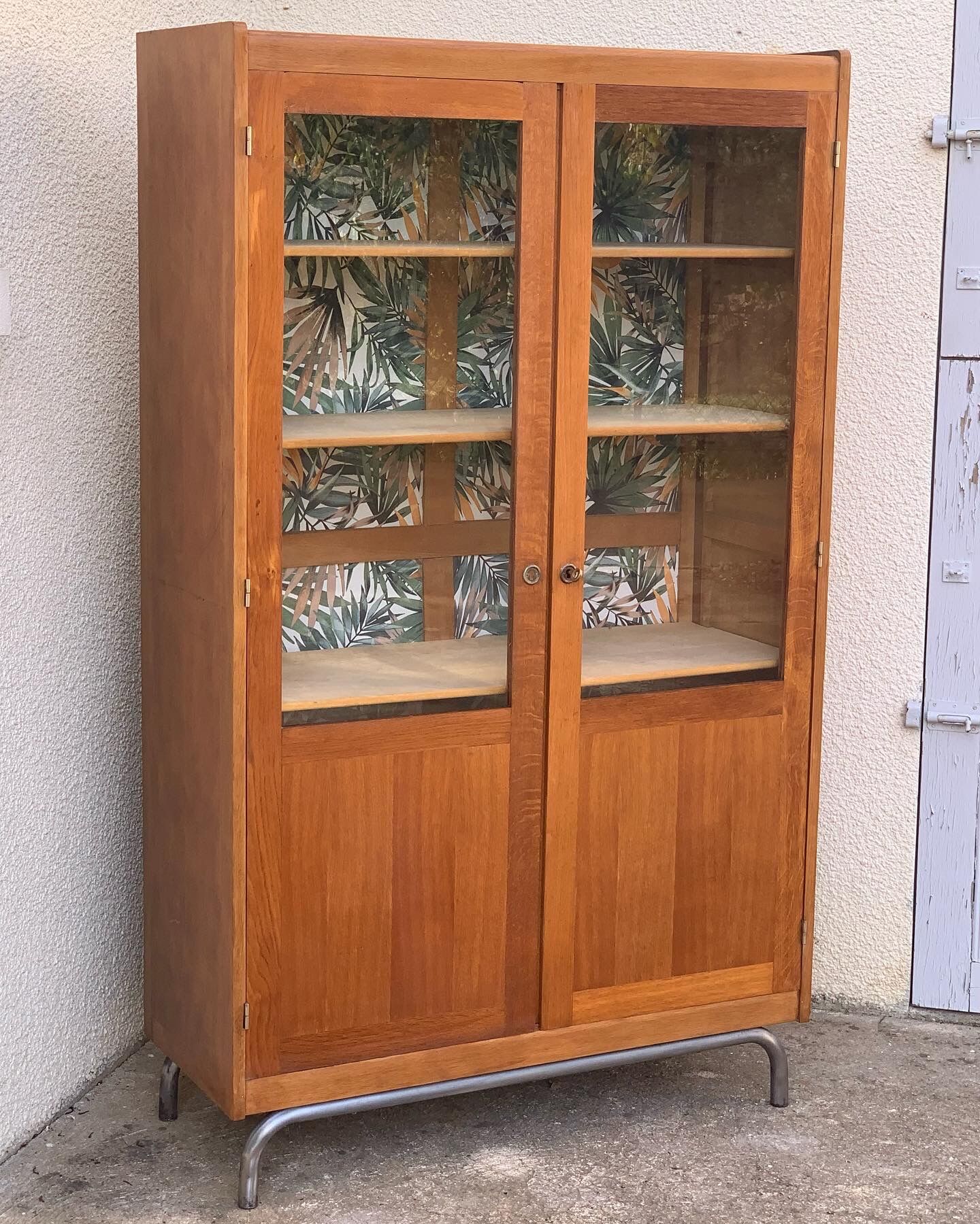 Glass cabinet from a primary school, 1950.