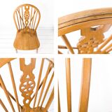 Paire de chaises vintage bois clair, dossier à barreaux, style campagne chic