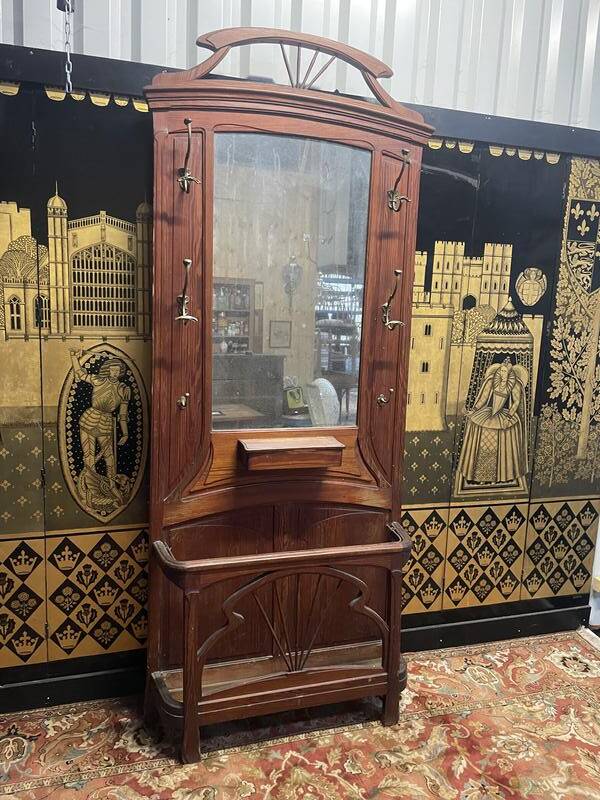 Art Nouveau Cloakroom / Coat Rack