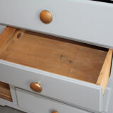 Asymmetrical wardrobe