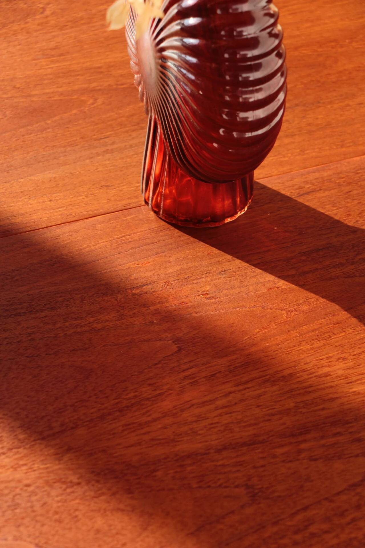 Oval dining table – 6 to 8 people – G Plan