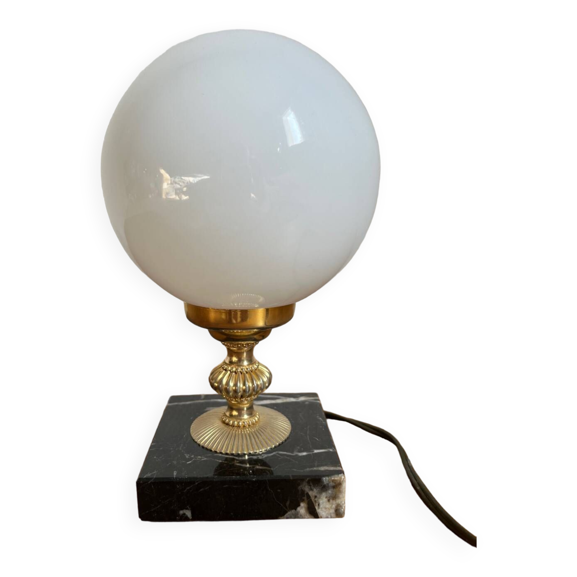Table lamp in marble, gold metal, opaline globe
