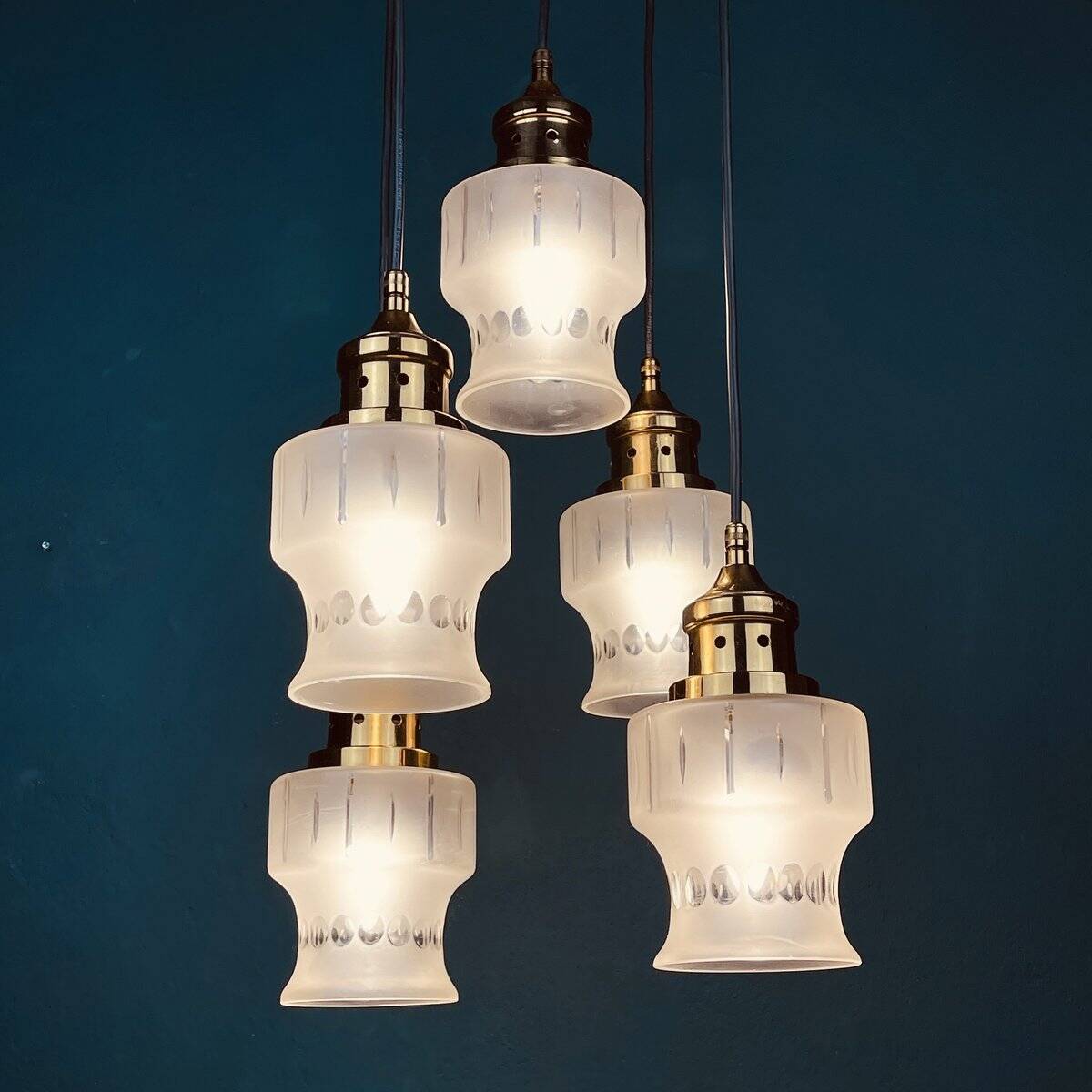 Mid-century glass cascade chandelier, Italy, 1970s.