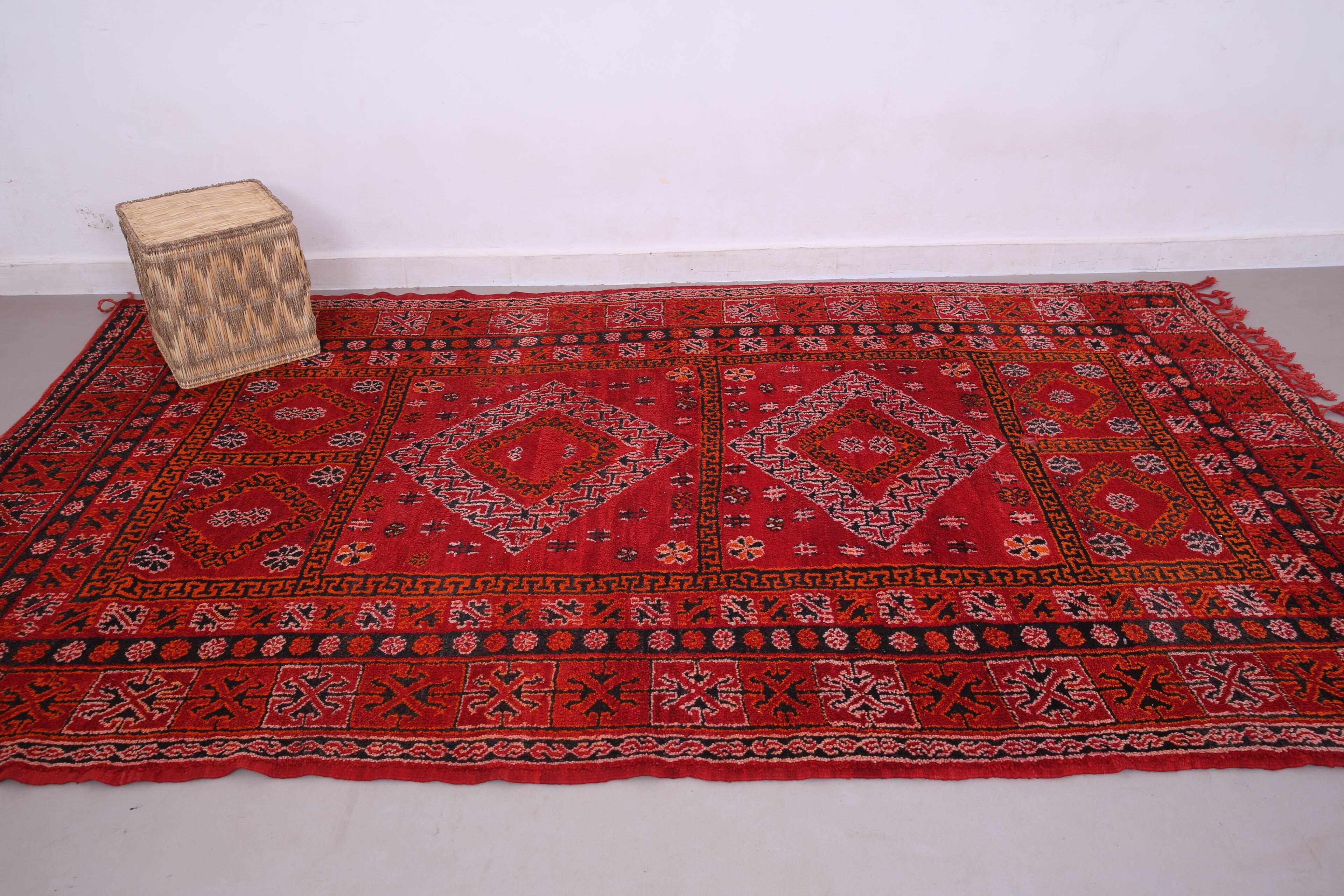 Red Vintage Moroccan Rug 192 x 321 cm - Berber Wool Rug - Handmade Rug Boho