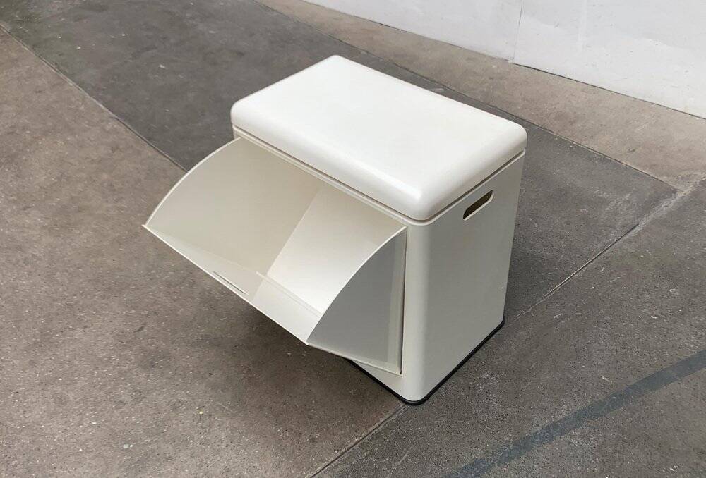 Italian laundry basket from the mid-century space age, 1960s