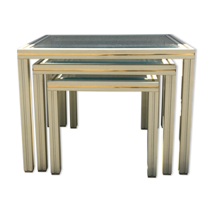 Tables gigognes