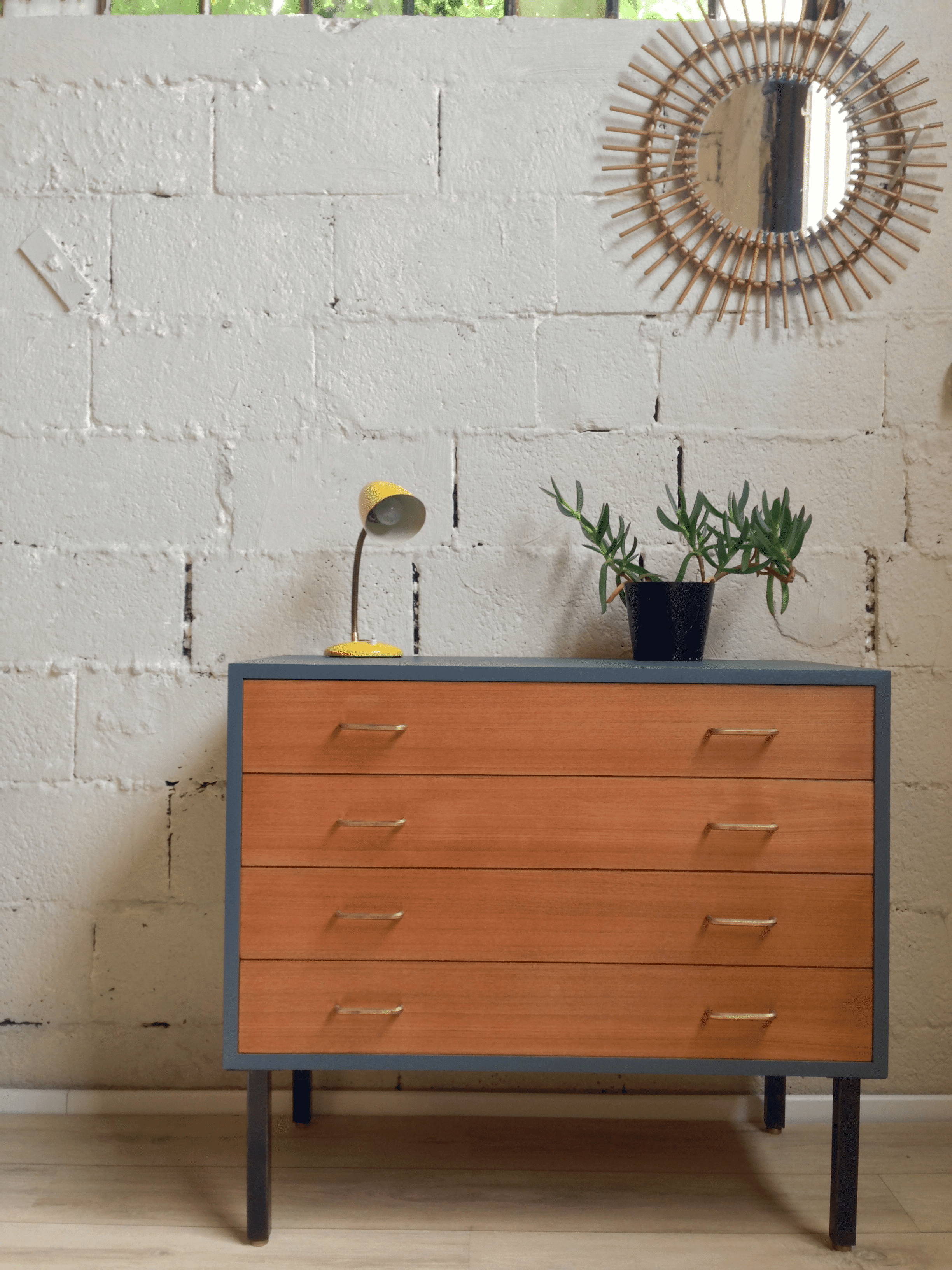 Dresser of the 50s/60s