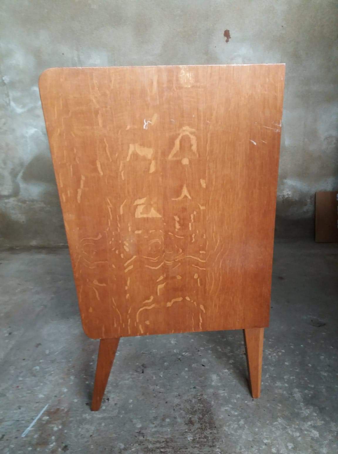 Chest of drawers vintage rattan feet compass