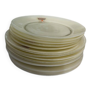 Service d’assiettes - neuf