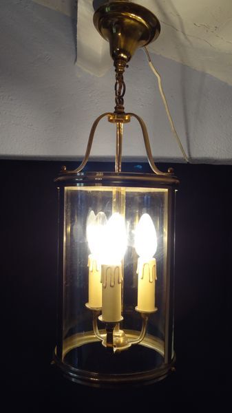 Lustre metal doré 3 lumières avec chasse en verre