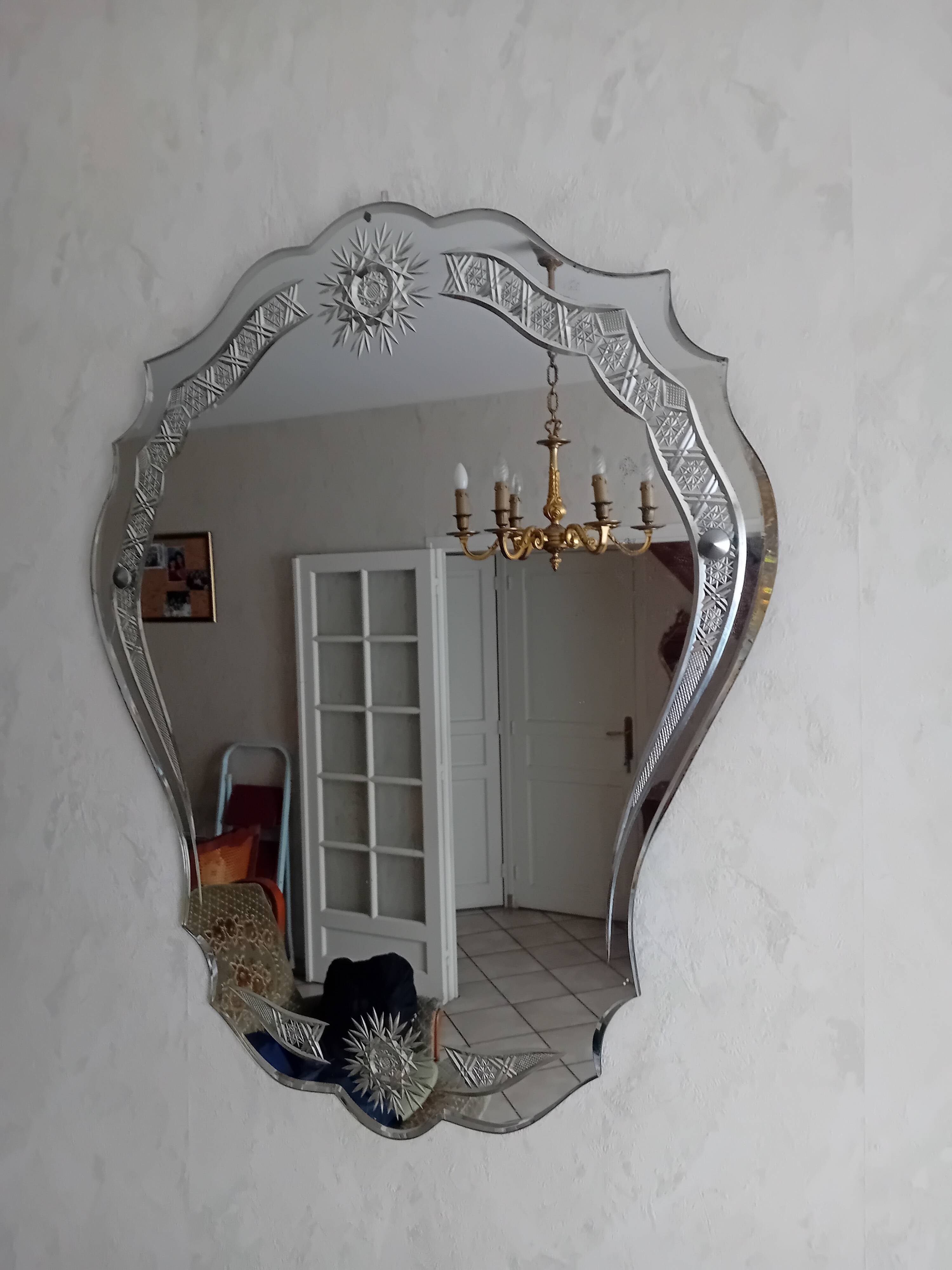 Beveled and chiseled mirror glass, art deco, 50s/60s