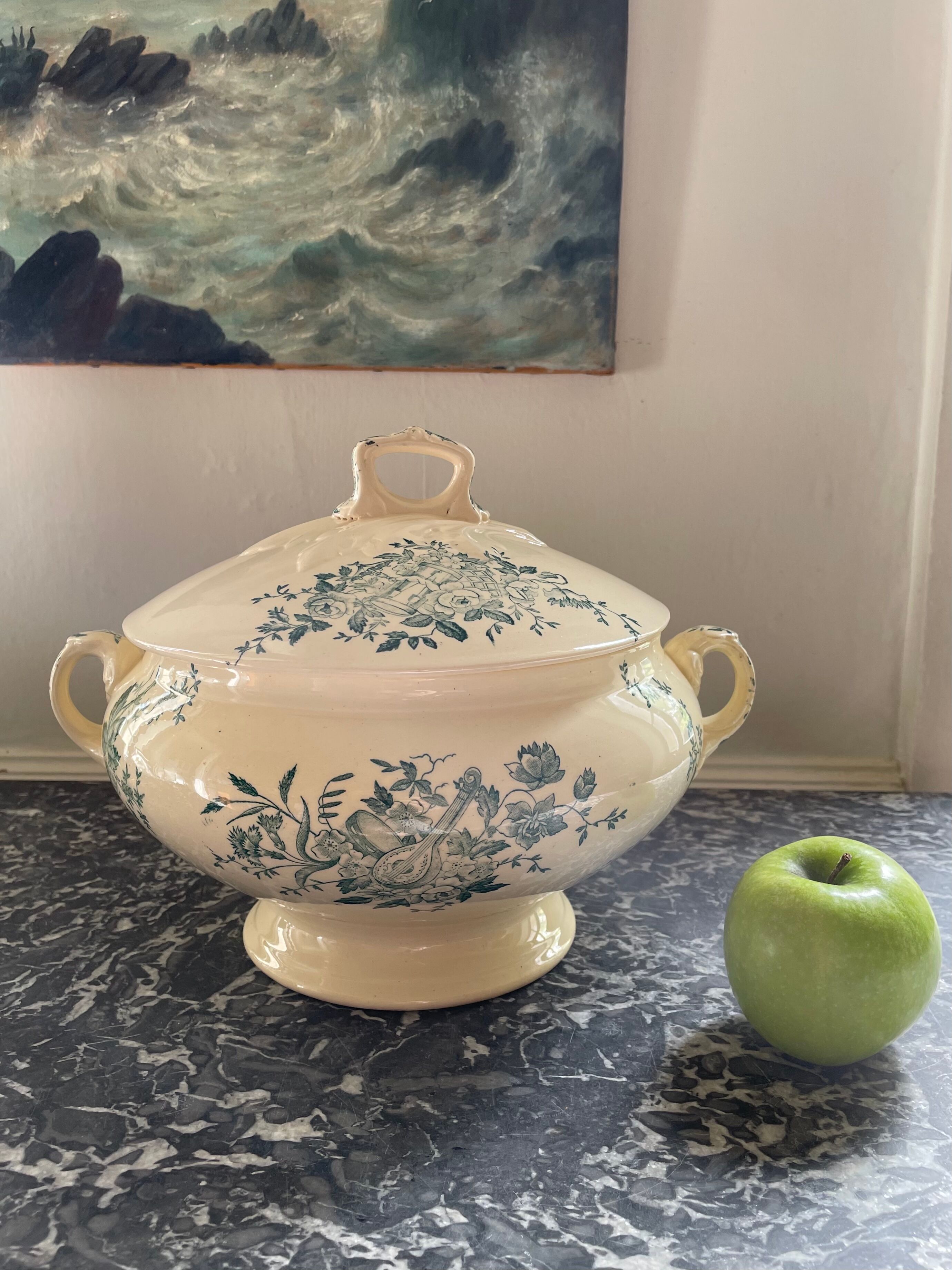 Longchamp Iron Earth Soup Tureen