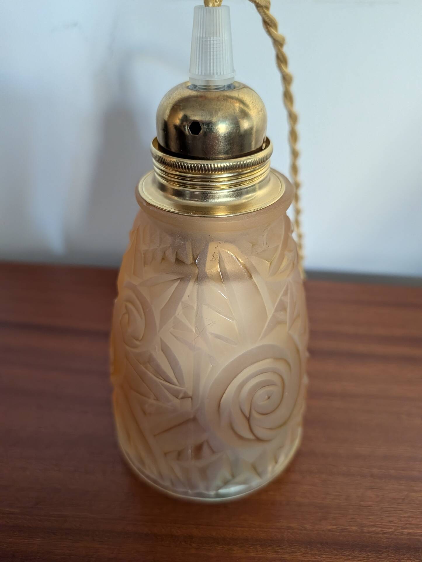 Art Nouveau glass paste lampshade – circa 1910-1925