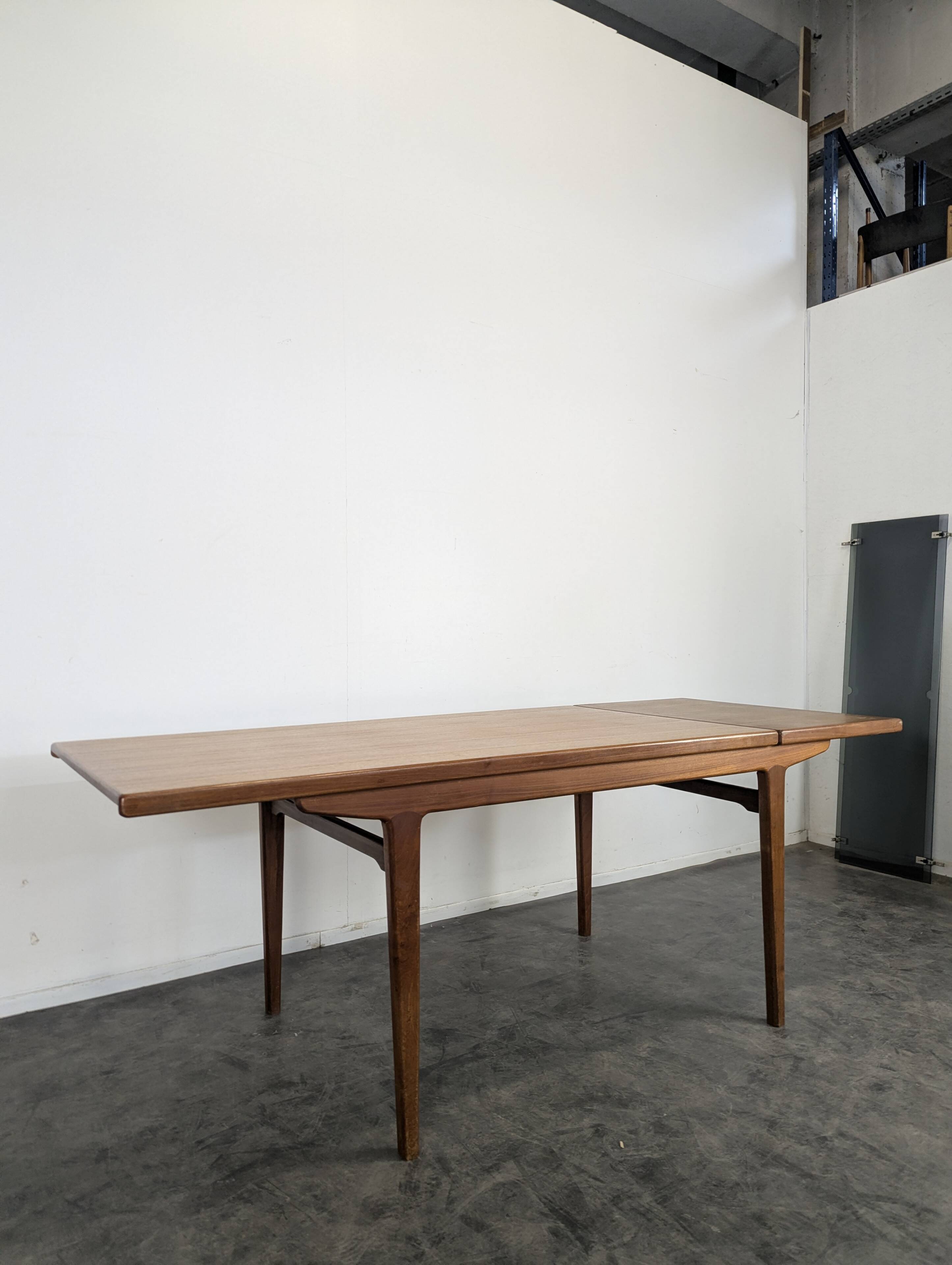 Scandinavian table in teak