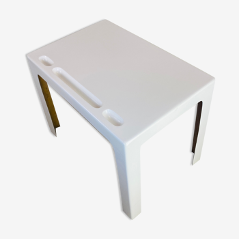 Fiberglass desk, 70