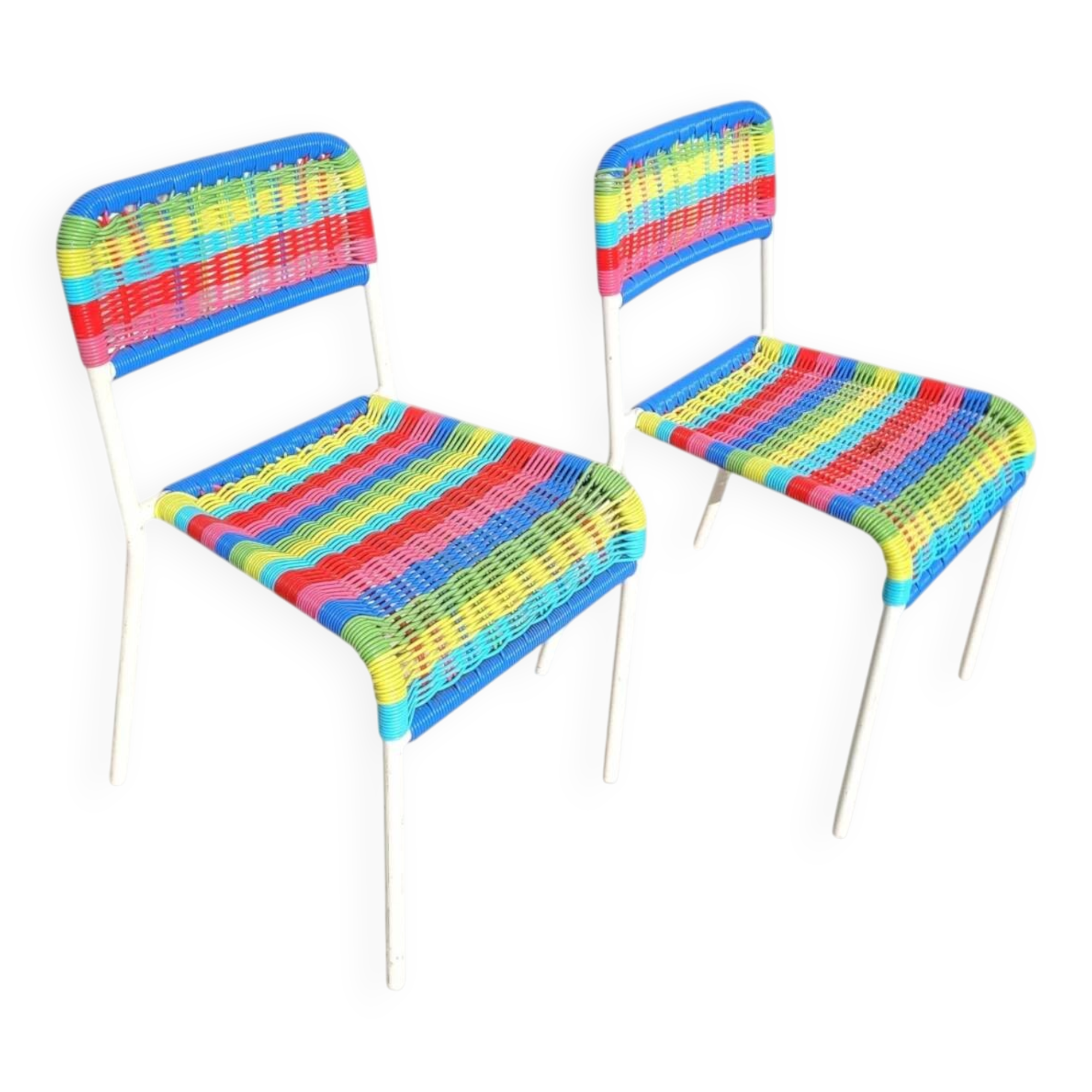 Pair of children's chairs with Ikea Fargglad scoubidou pattern
