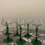 Verre à pied vert