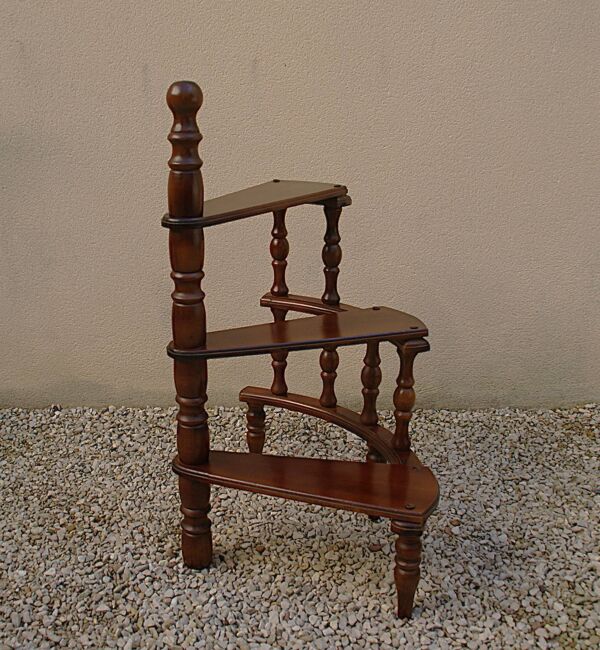 Escalier - Escabeau de bibliothèque