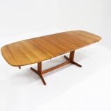 Table à manger ovale extensible vintage danoise en teck massif des années 1960