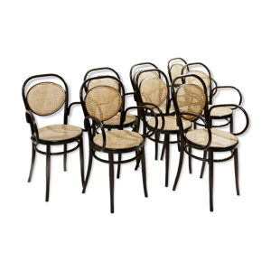 Ensemble de 8 chaises de salle