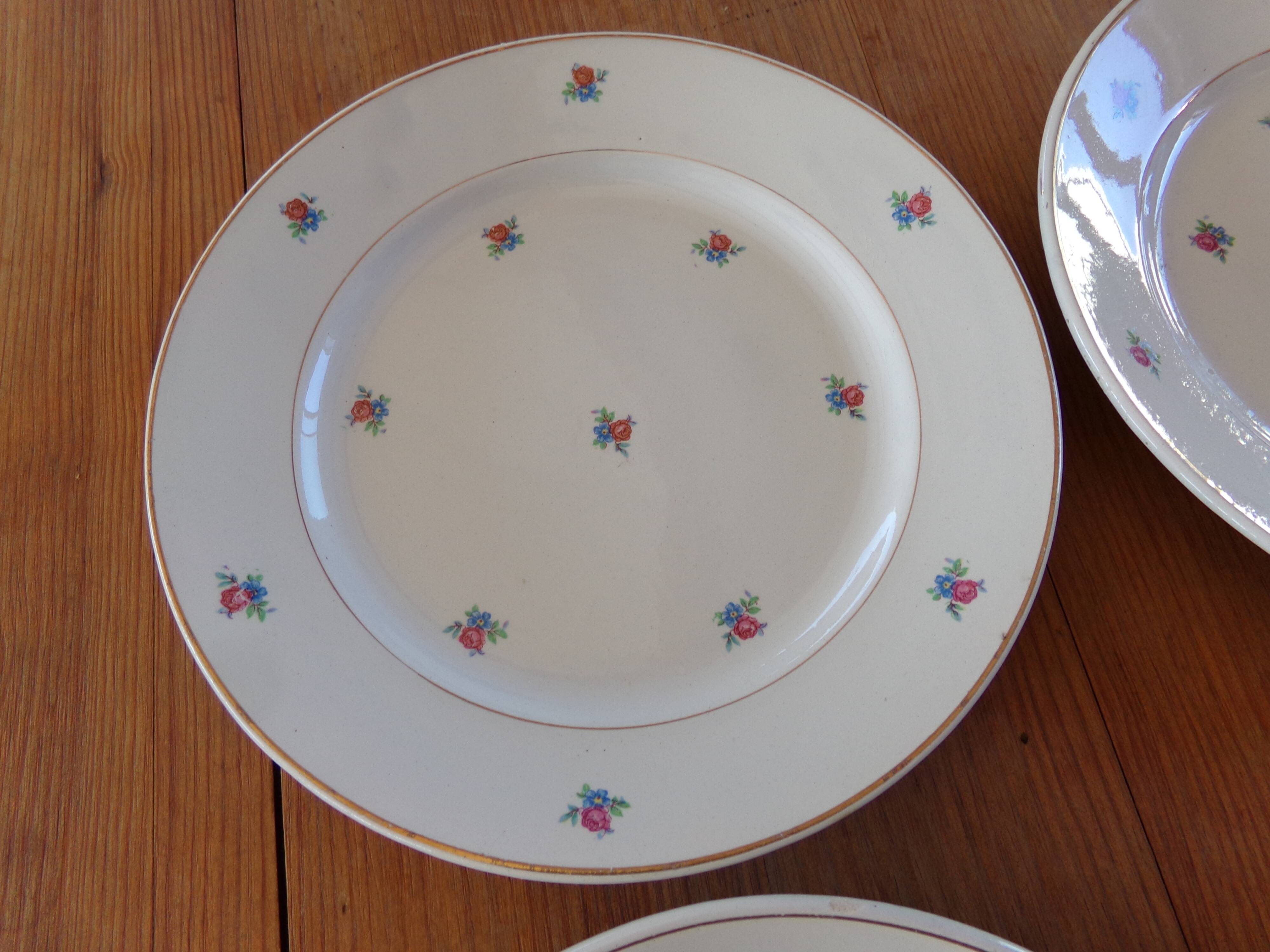 Set of 4 old flat plates Luneville