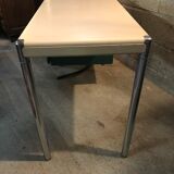 Two-coloured industrial metal office