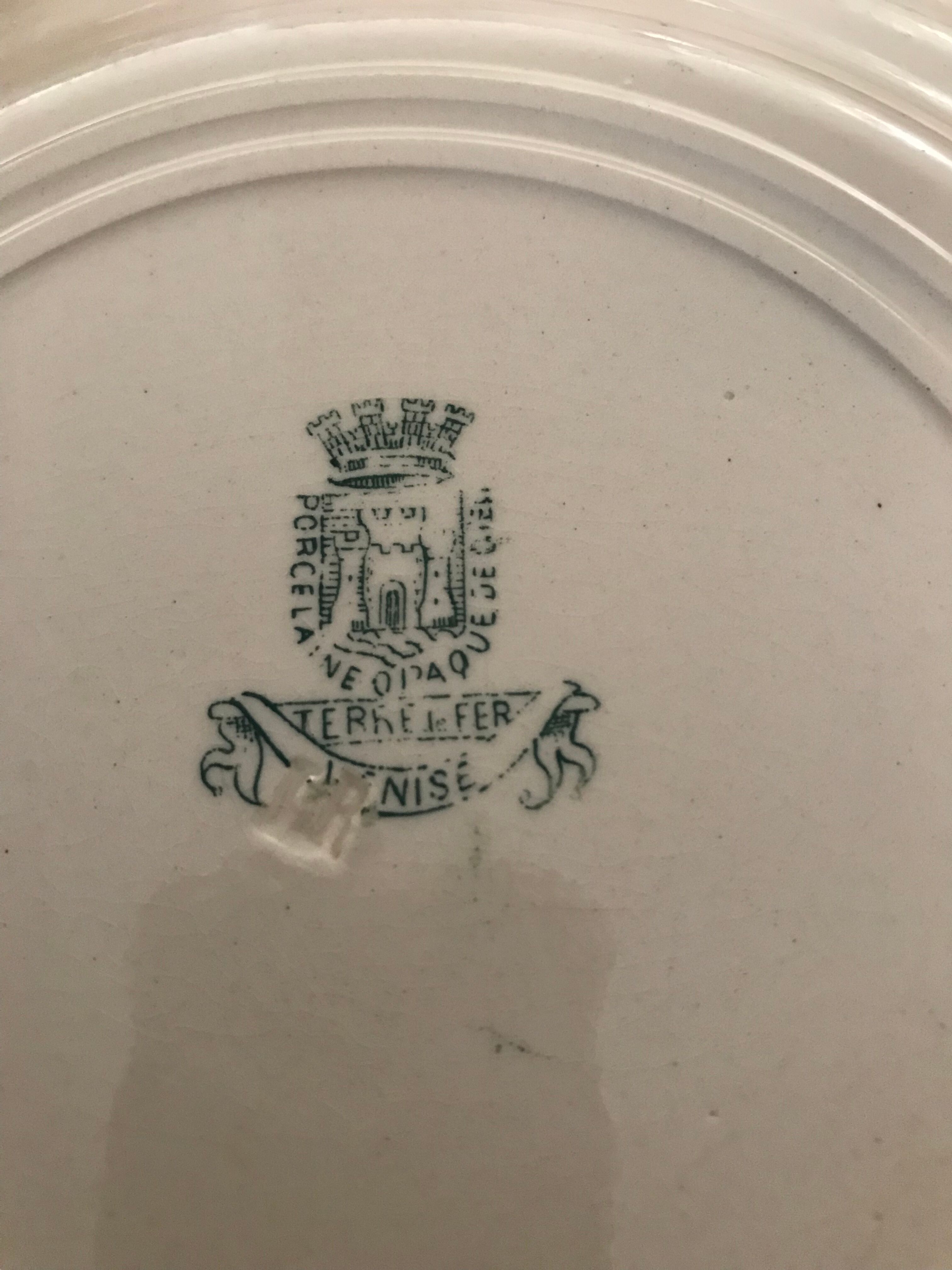 Flat plates in opaque porcelain from Gien "Venice"