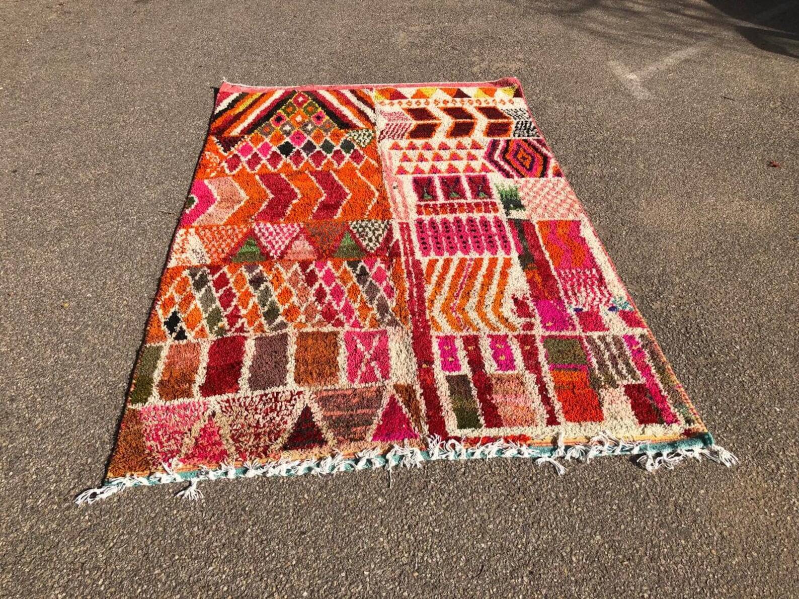 Artisanal Moroccan rug 250cm×150cm