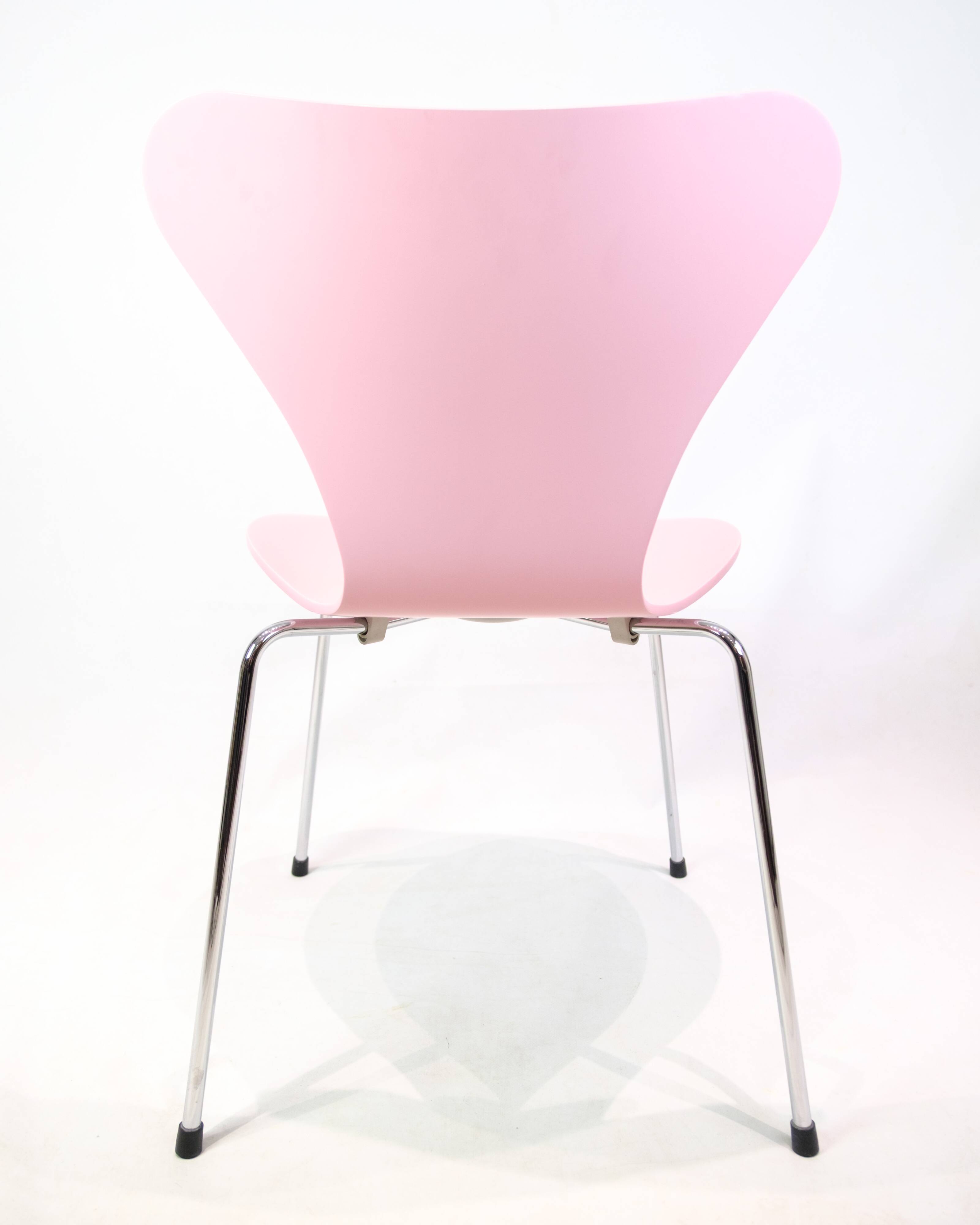 Set of 6 Series 7 chairs - Model 3107 - Series 7 chair - lacquered in pink - Arne Jacobsen - Fritz Hansen.