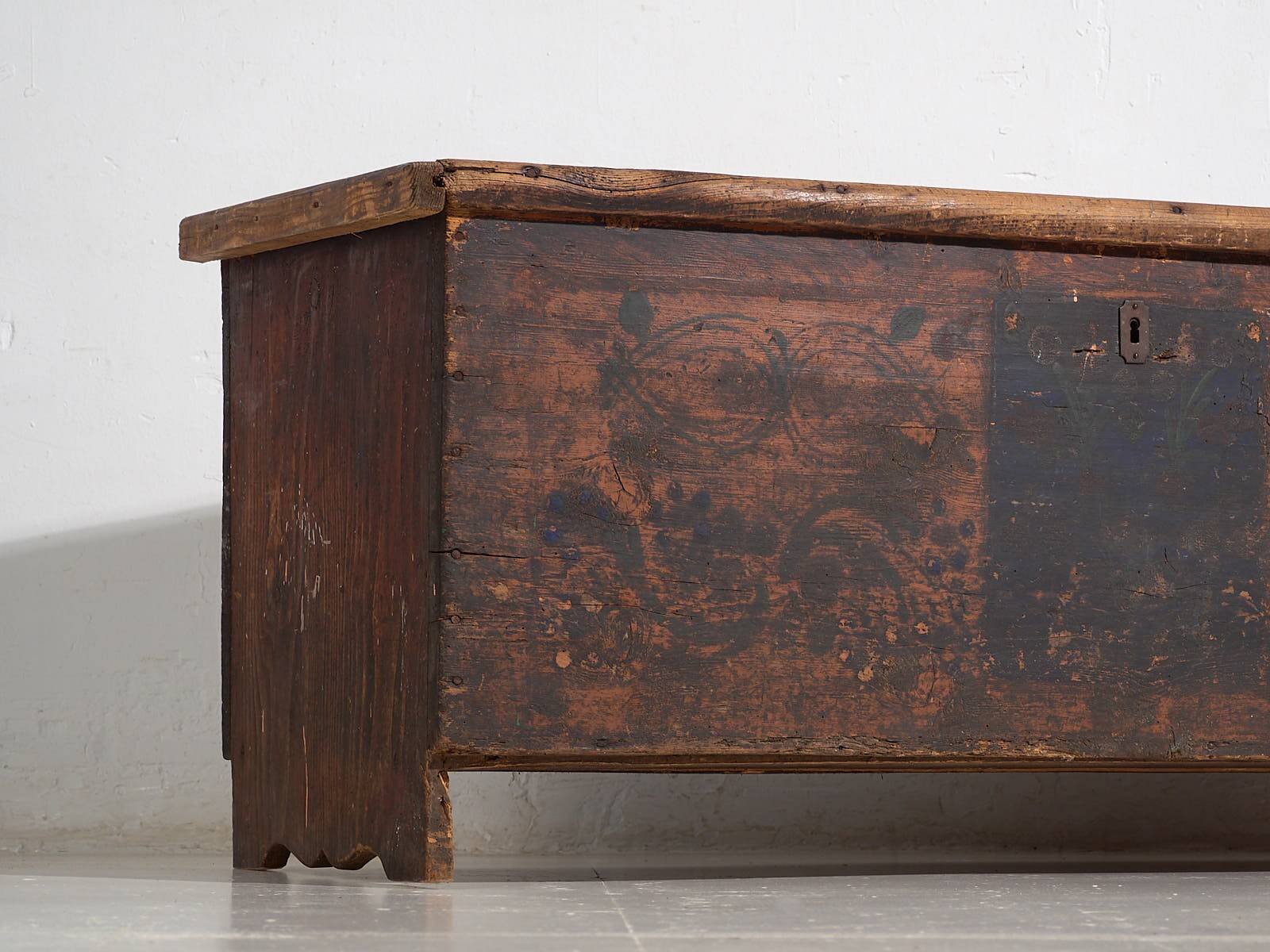 Antique folk art style chest (circa 1920)