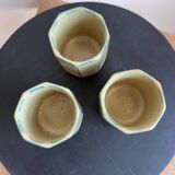 Trio de tasses à facettes en grès – Artisanat vintage beige & bleu gris