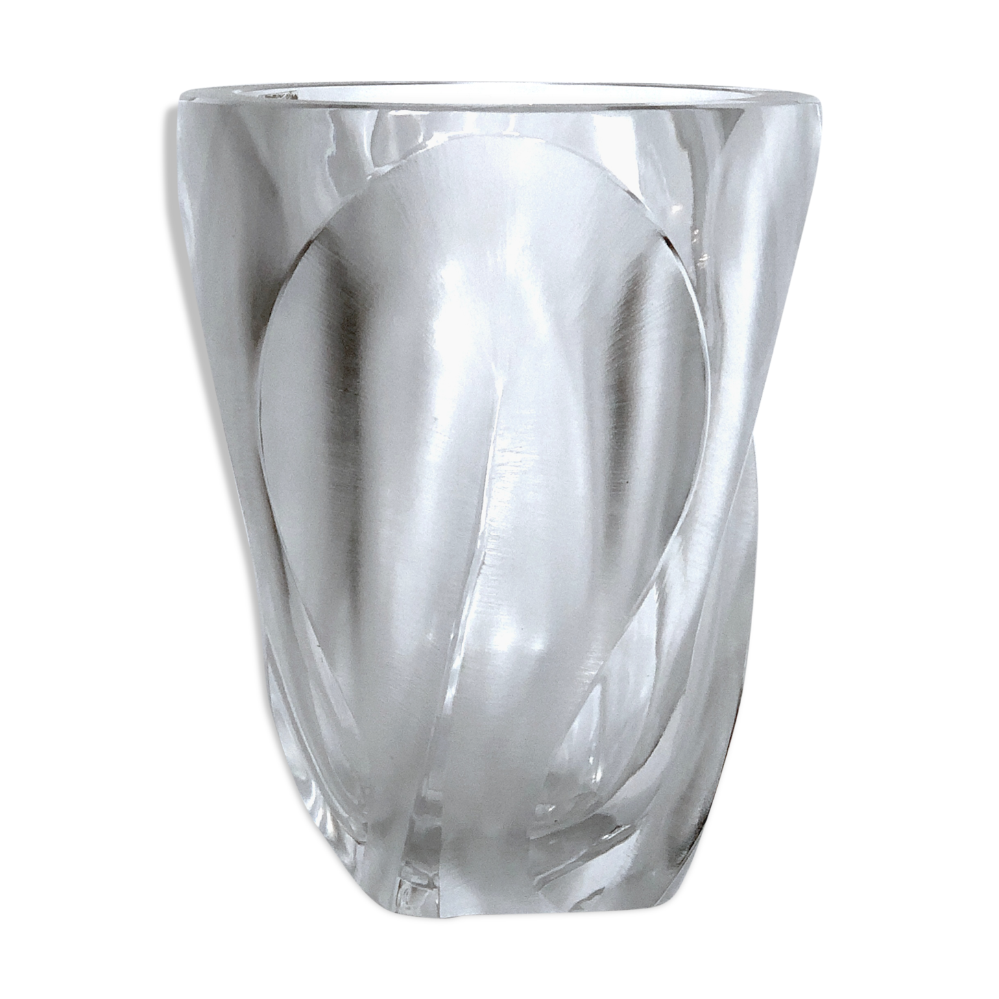Lalique, Polished and Frosted Crystal Glass model Ingrid from 60s