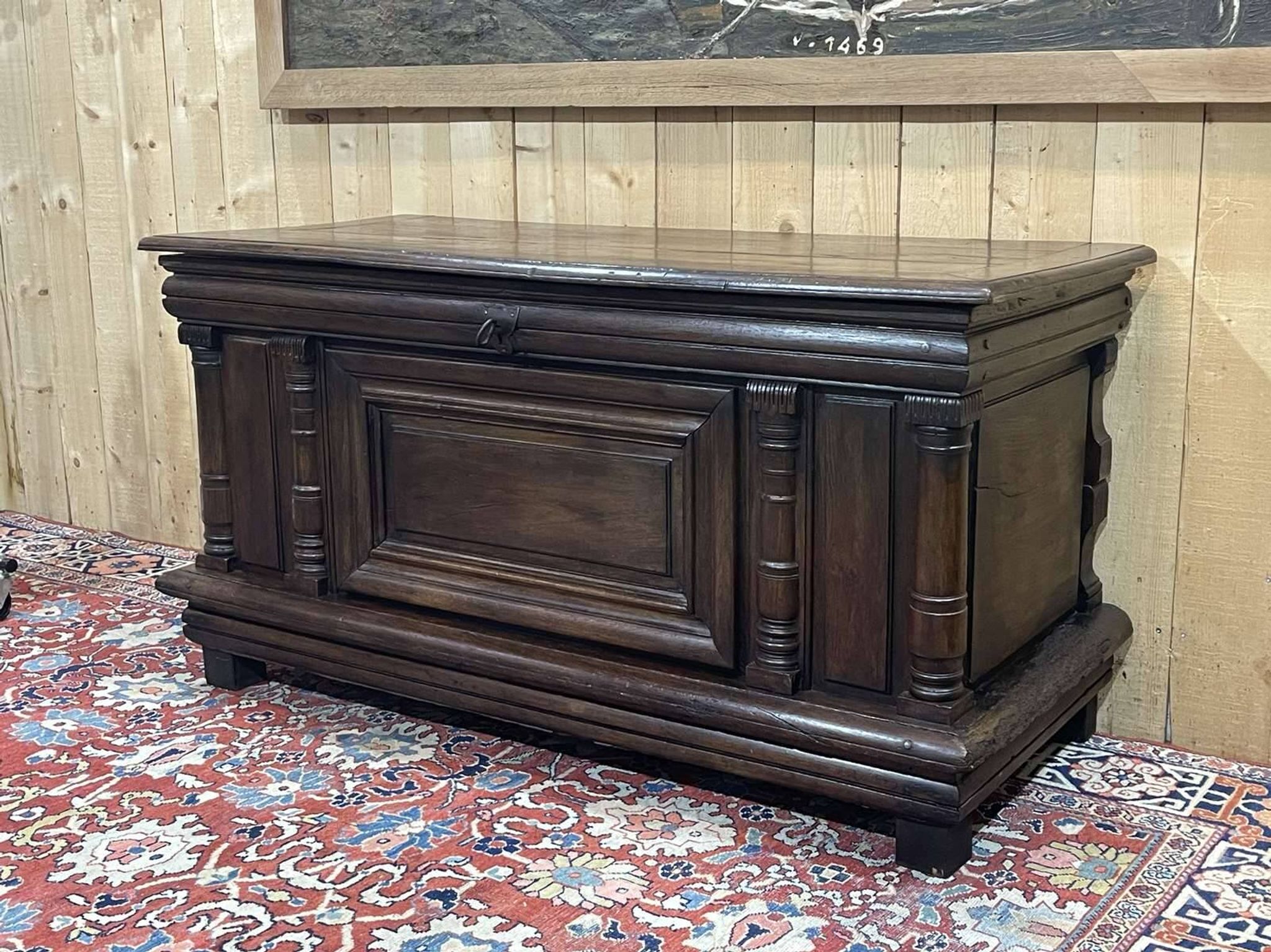 Grand coffre en chêne d'époque 18ème