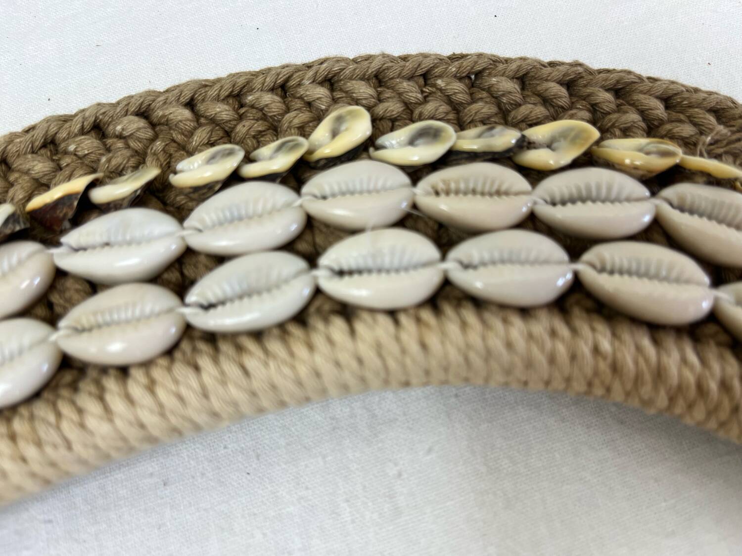 Collier tribal