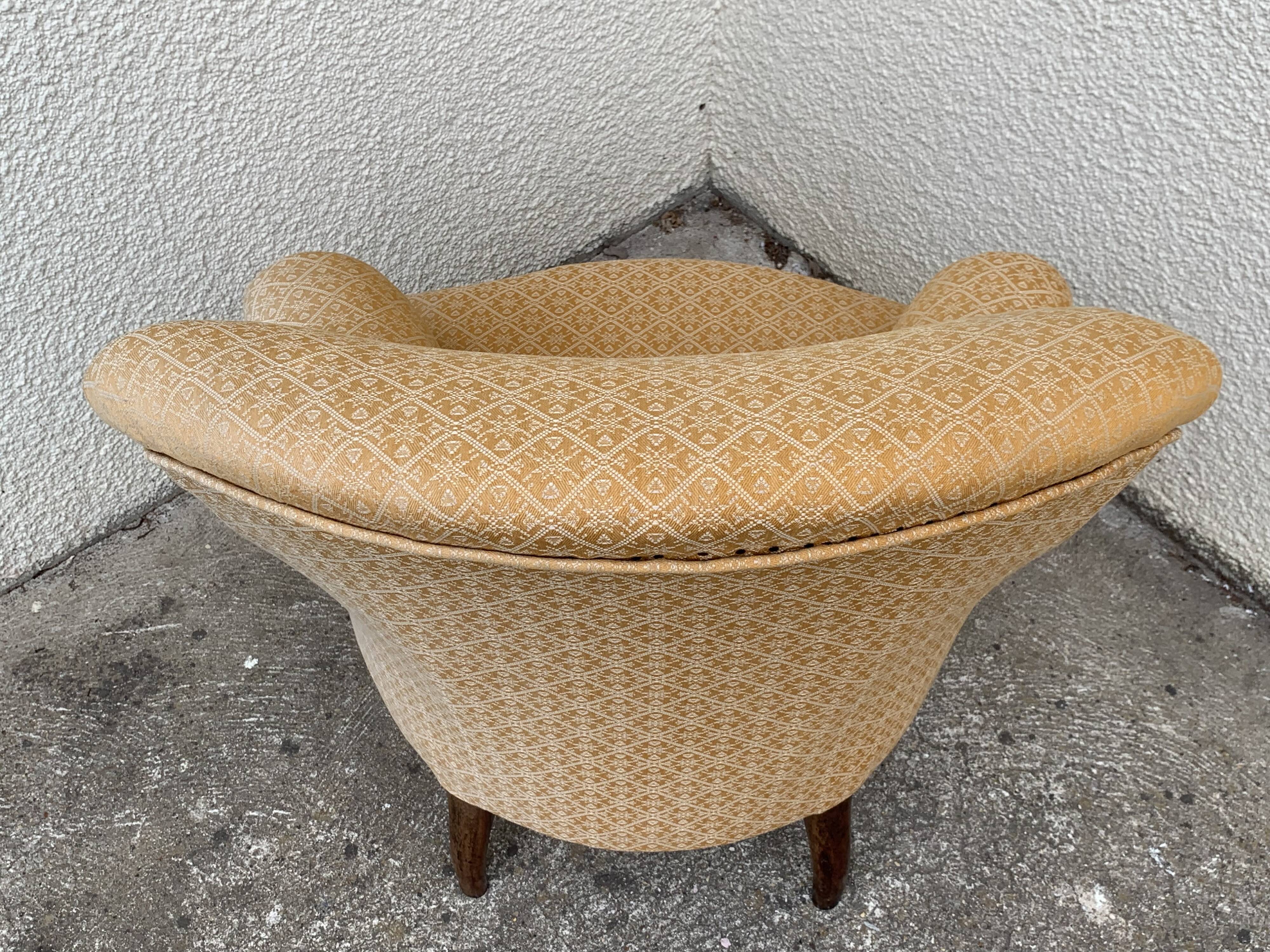 Toad armchair style Napoleon III fringe pompoms