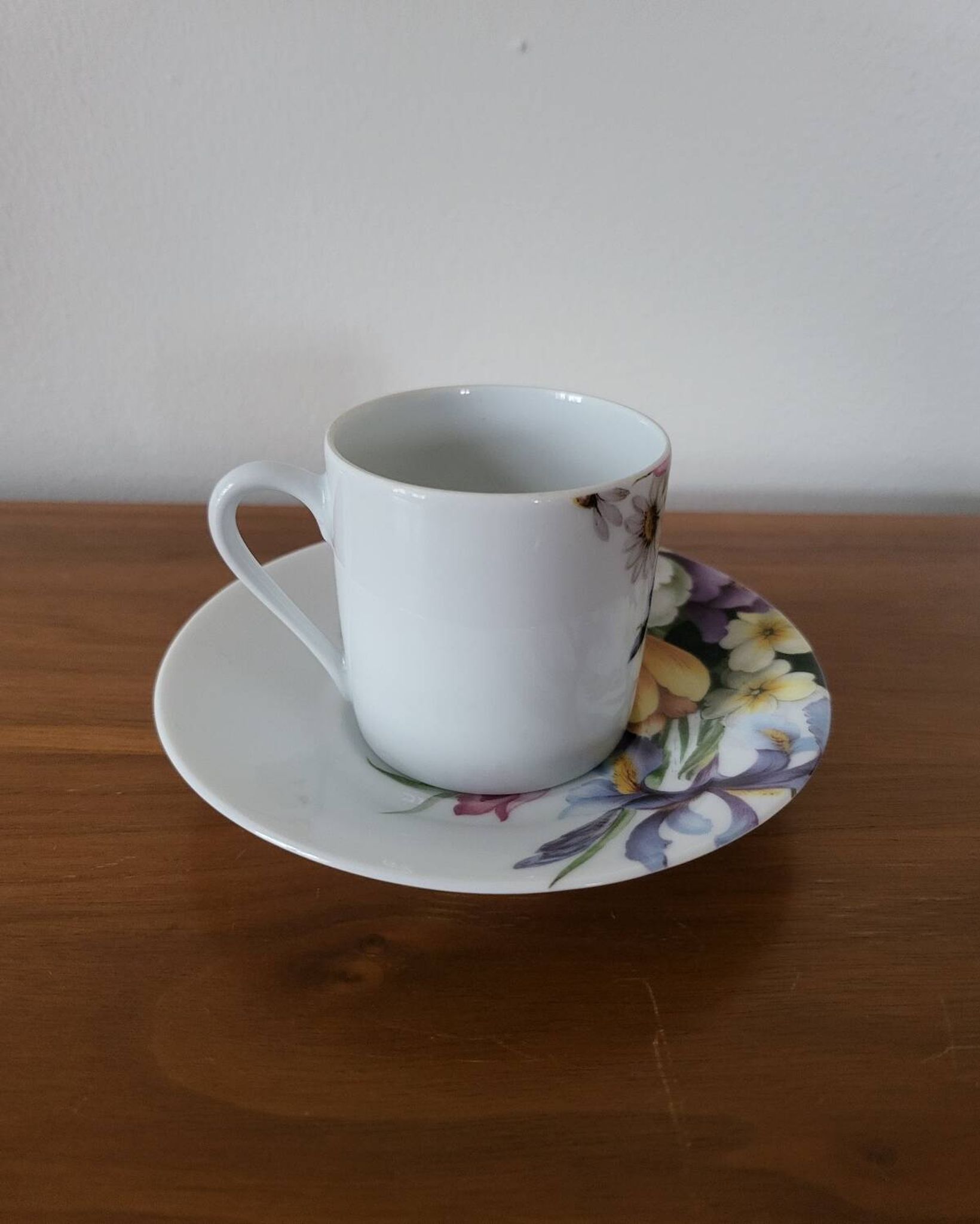 Porcelain Coffee Cup Bill Goldsmith Limoges "Victoria"