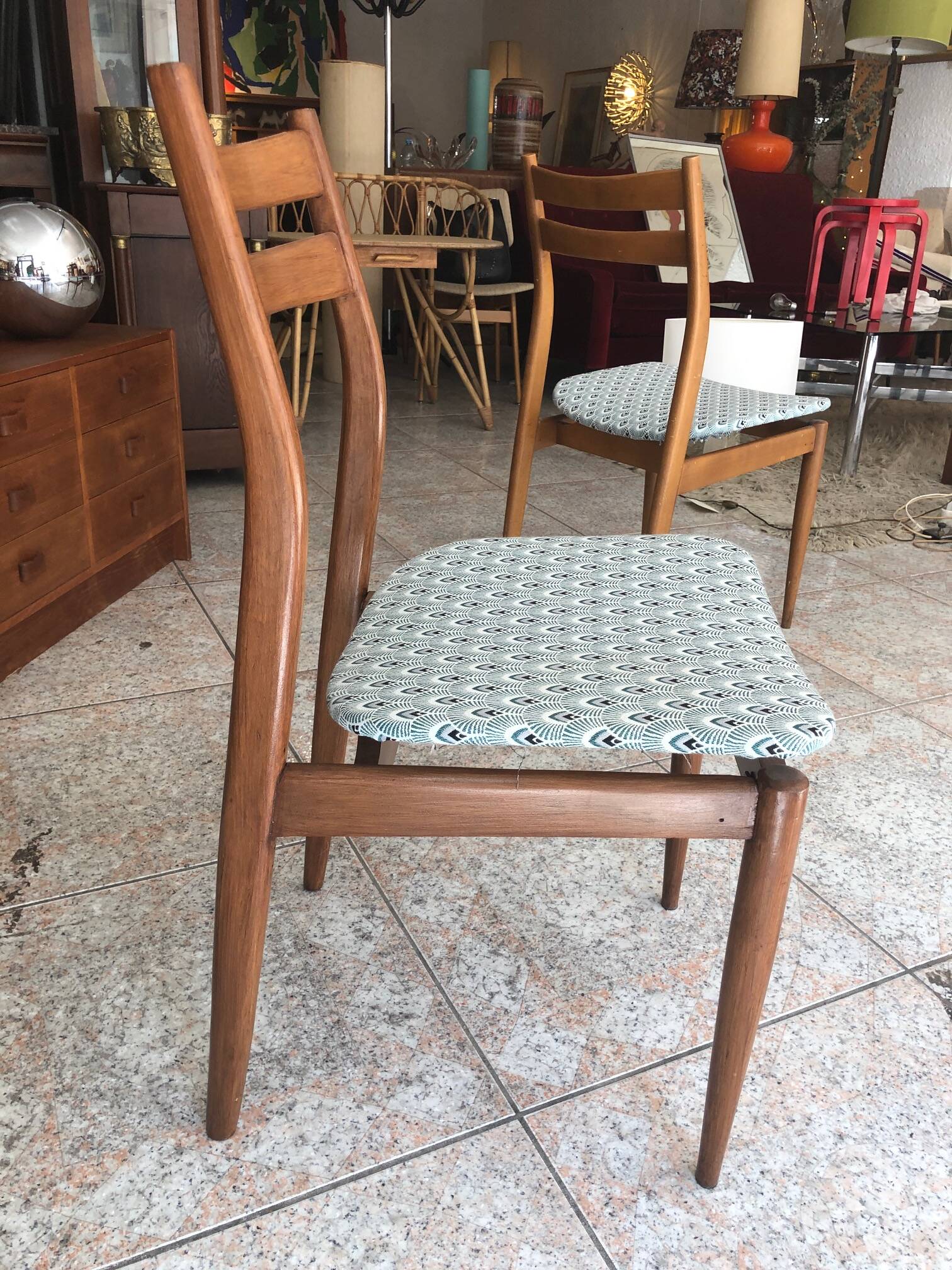 6 Scandinavian chairs