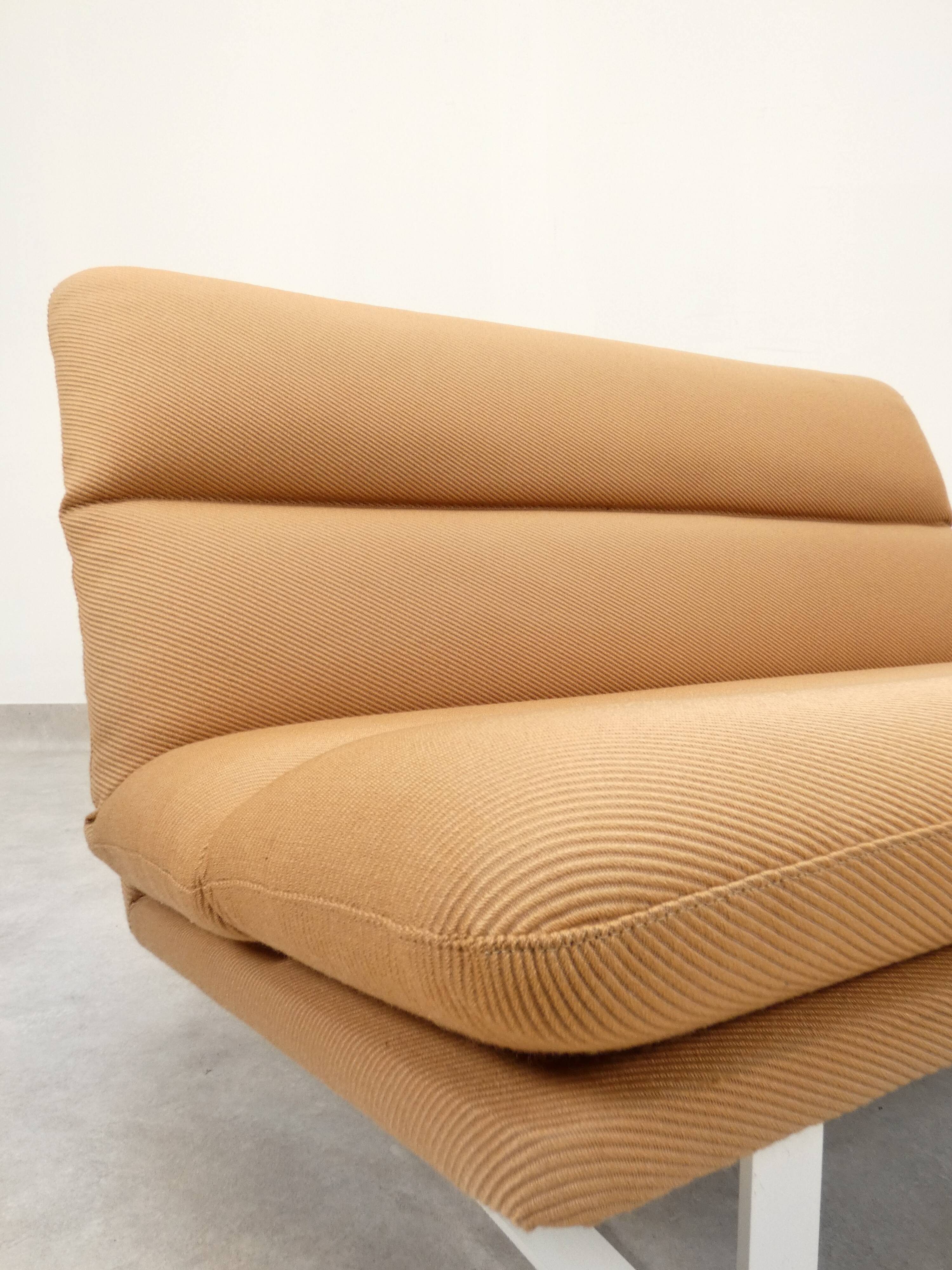 Artifort C683 sofa - 2-seater - powder color