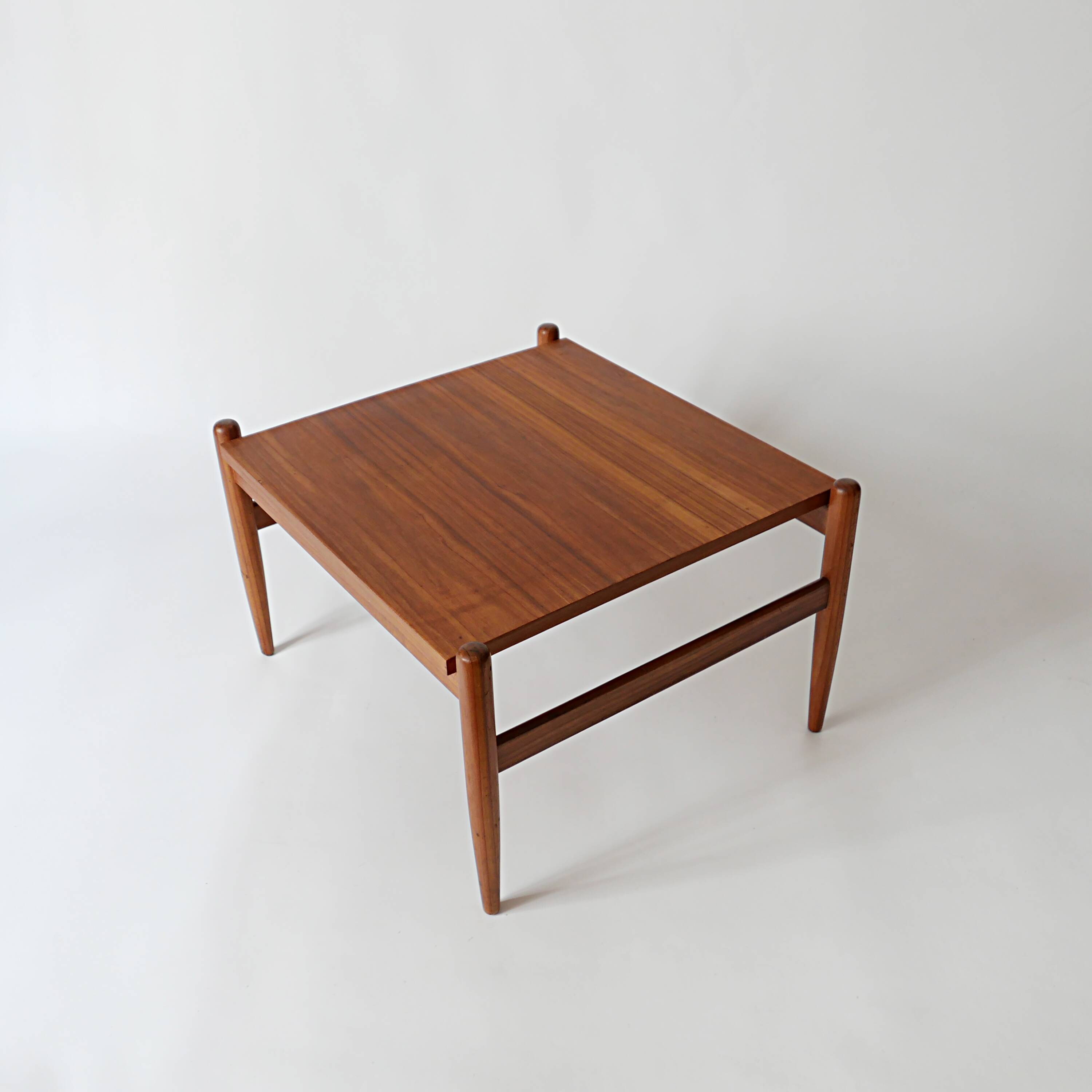 Scandinavian vintage coffee table design 1960 in teak 60s 70s ALF SVENSSO