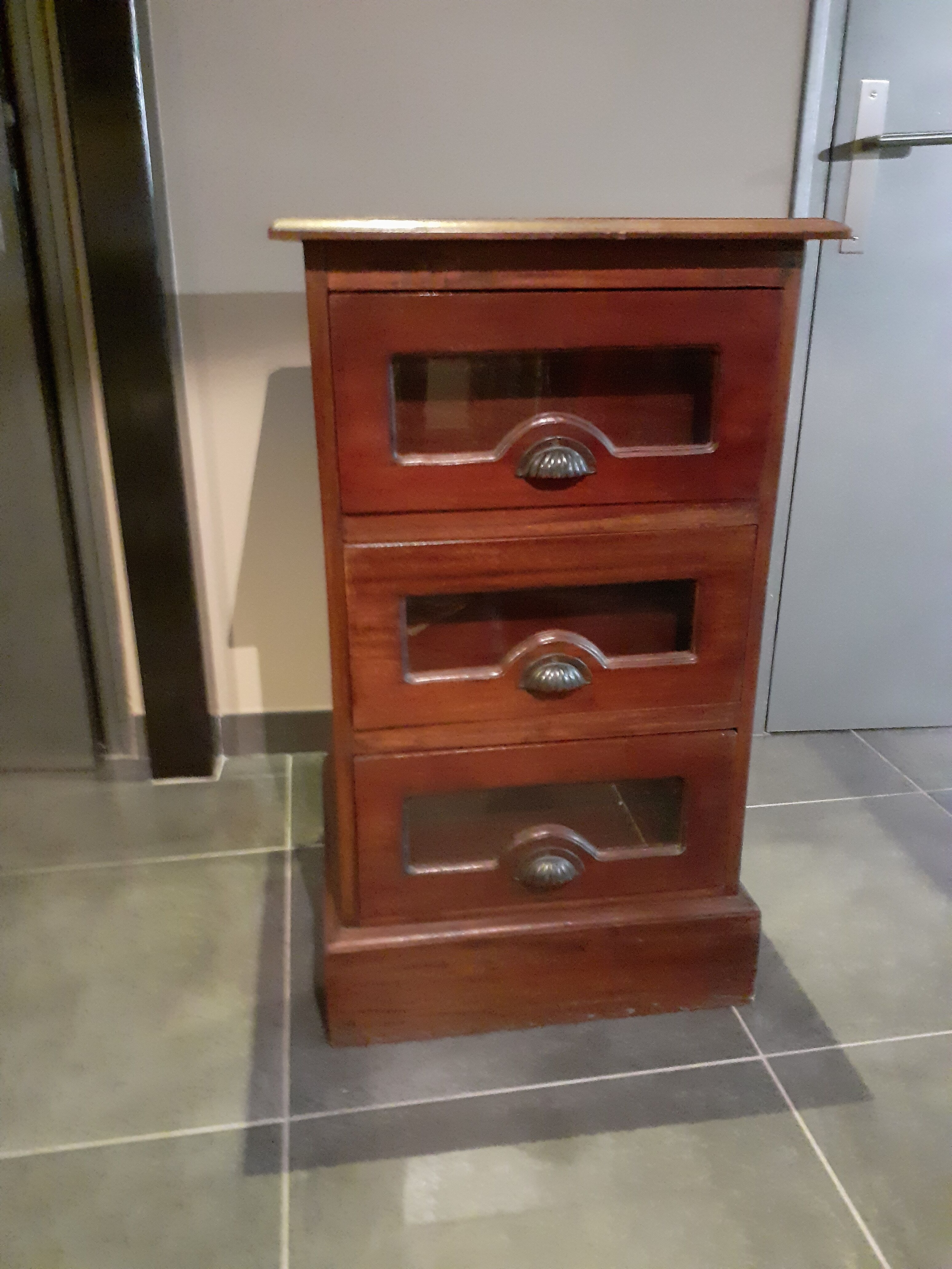 Extra cabinet 3 drawers