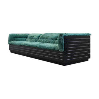 Lounge sofa by Giovanni Offredi for Saporiti