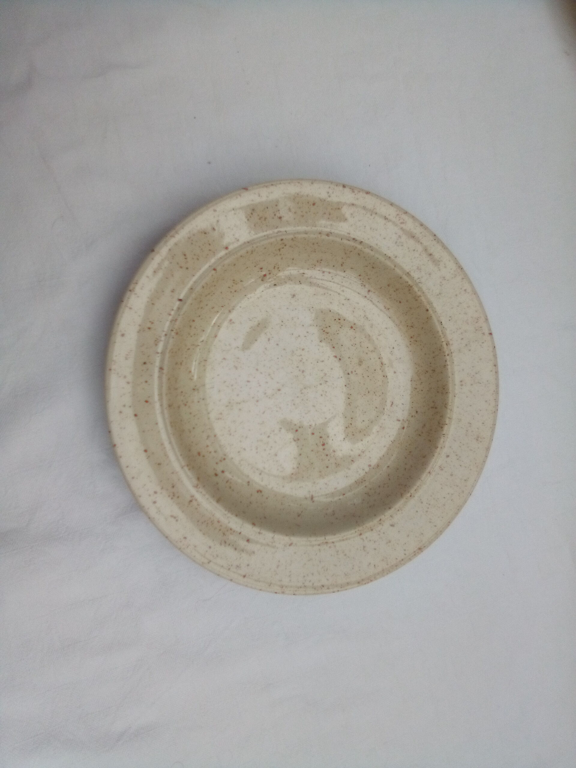 4 hollow sandstone plates