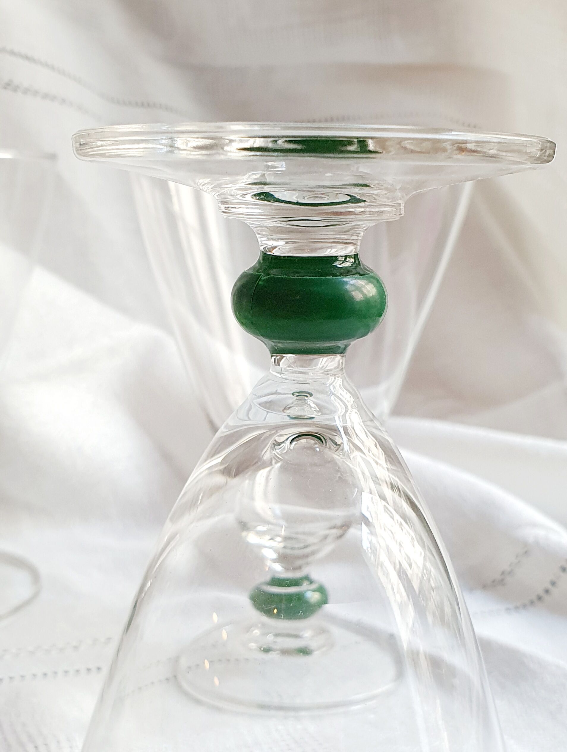 Ensemble de 4 verres à eau à pied