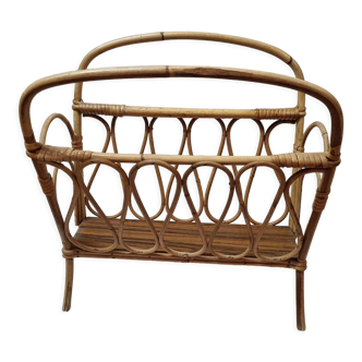 Rattan magazine holder from 1970