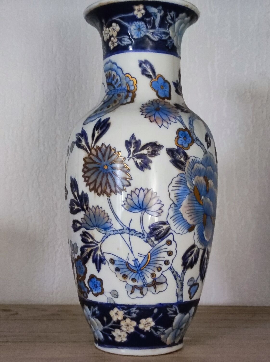 Asian vase