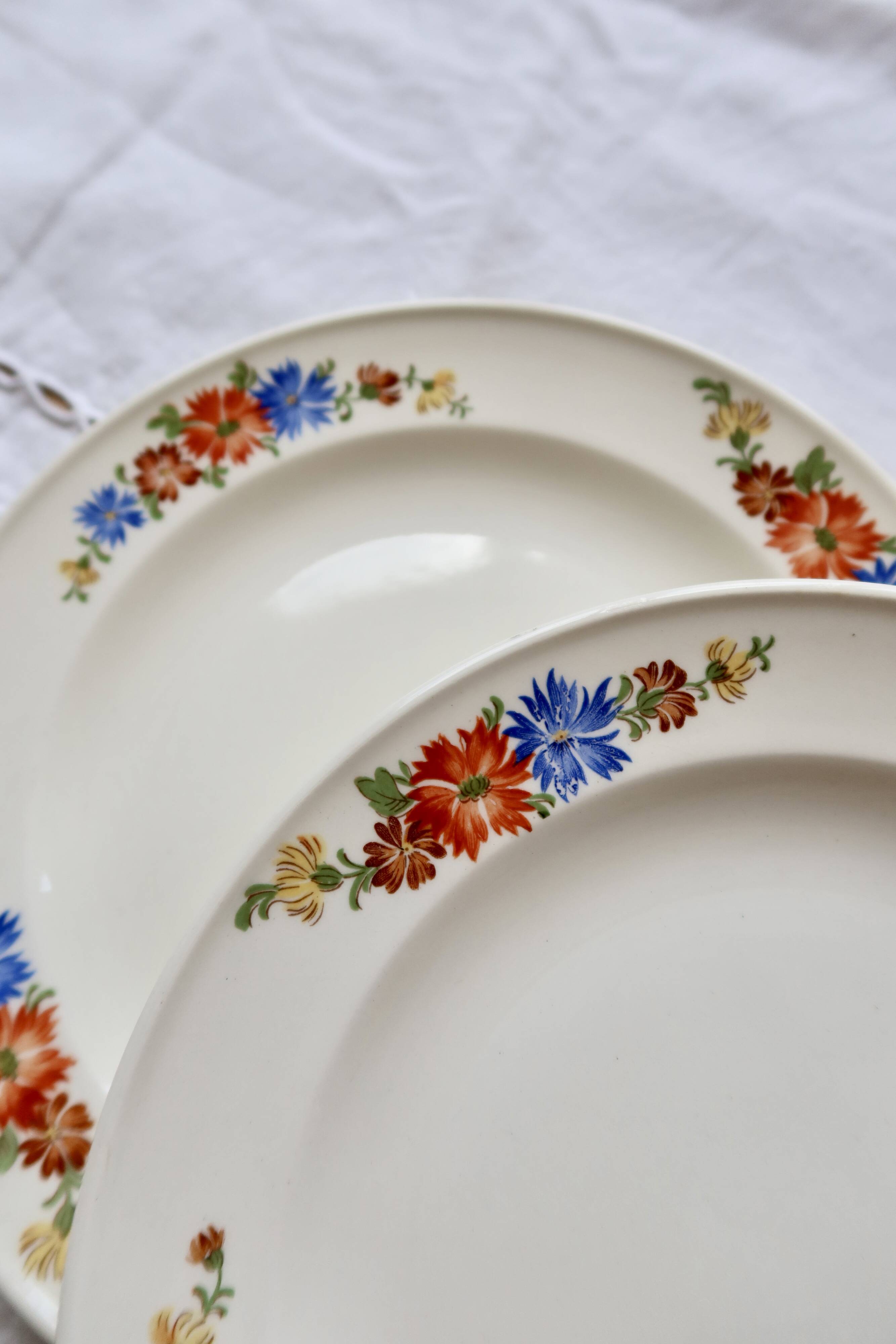 6 dessert plates earthenware Royal Sphinx Maastricht - Floral pattern