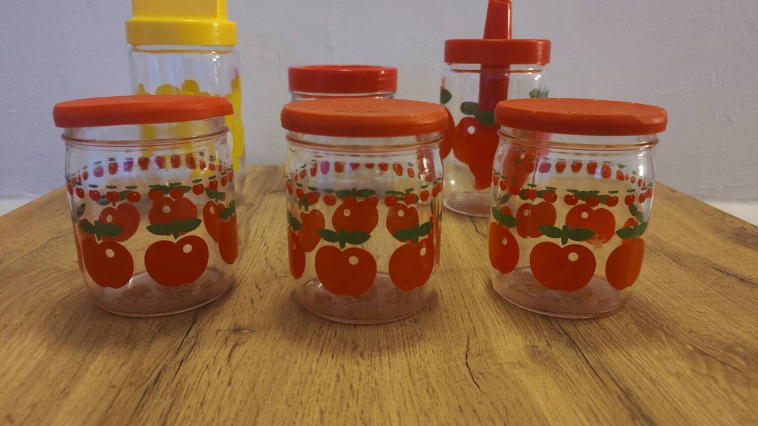 Henkel pot