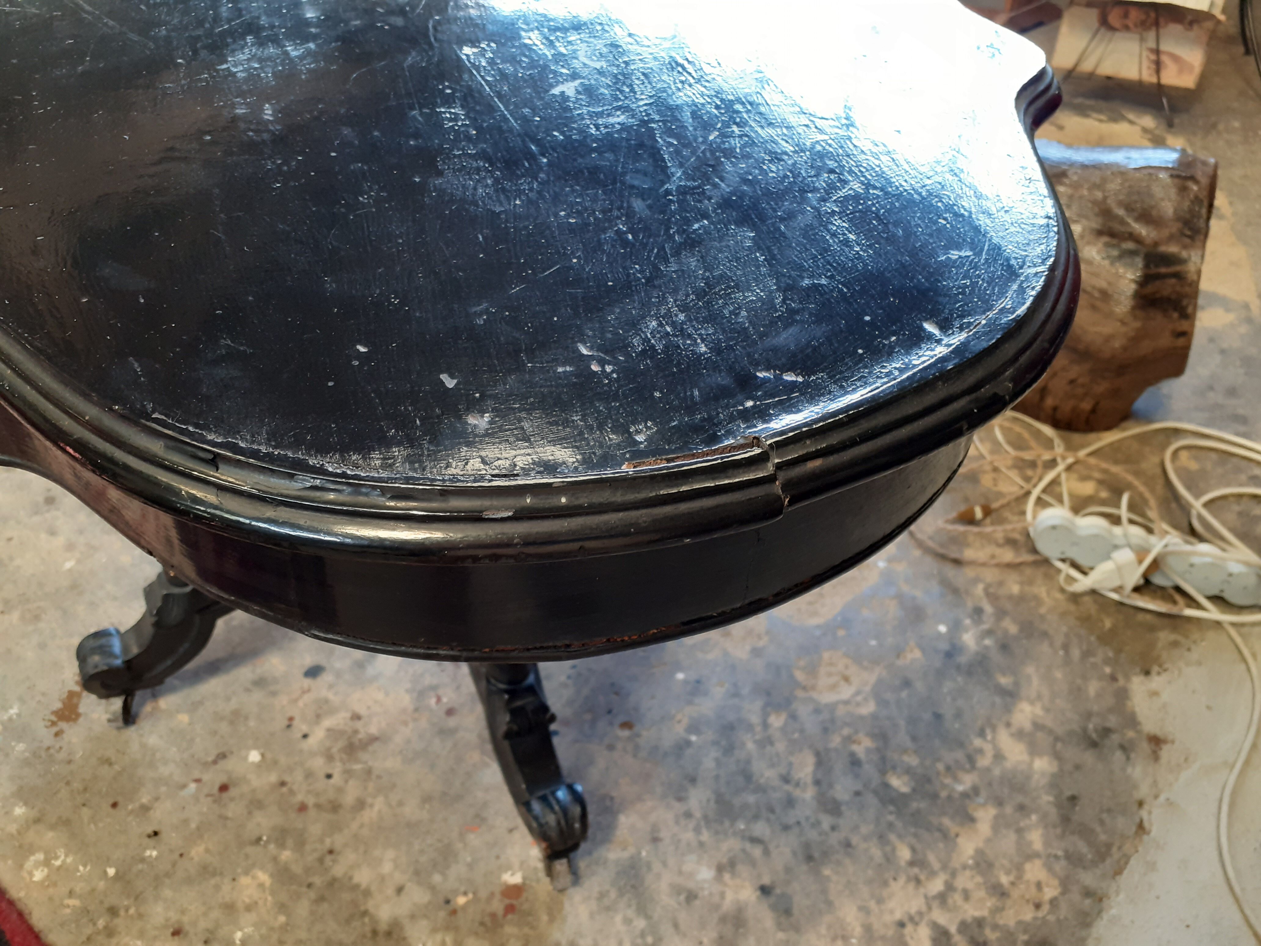 Napoleon III violin table