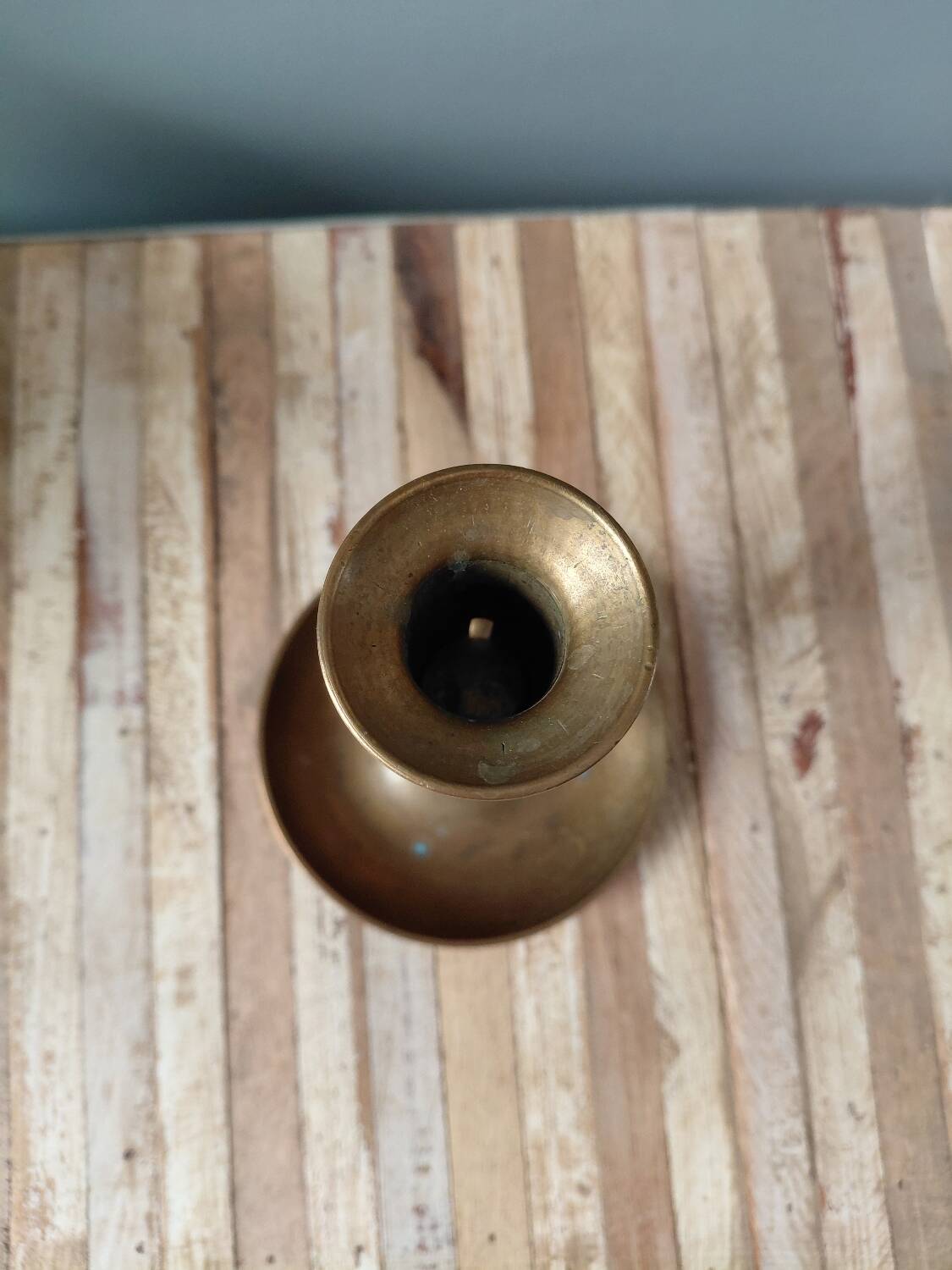 Push candle holder in brass